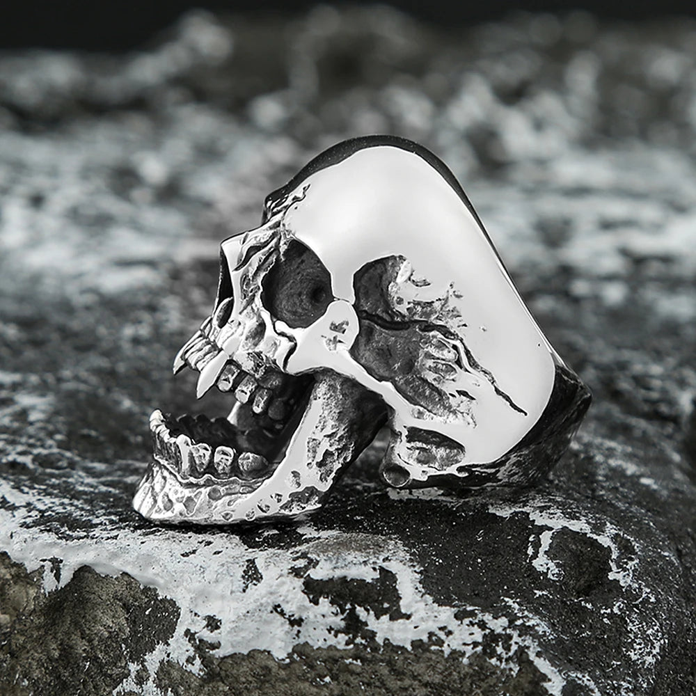 Gothic Vampire Skull Rings Polished Rng